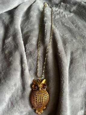 Owl 24 Karat Gold Plated Vintage Necklace, good condition